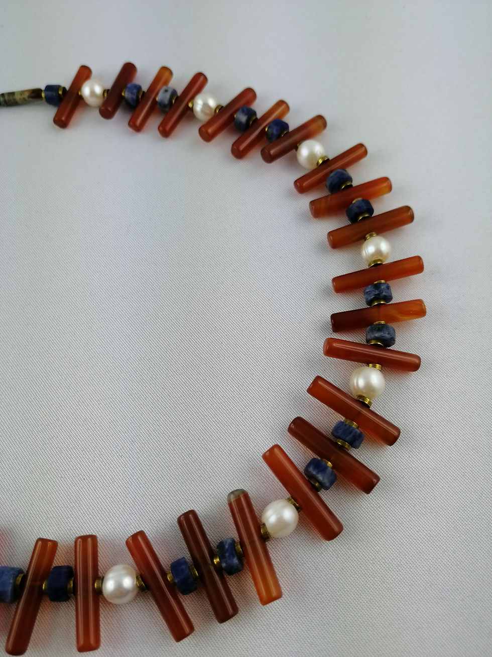 Miniature : Collier perles" baguette "en cornaline, sodalite et perles d'eau 