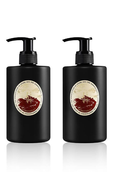 KARMAKAMET Moisturizing Body Lotion - Satin Waltz 300 ml