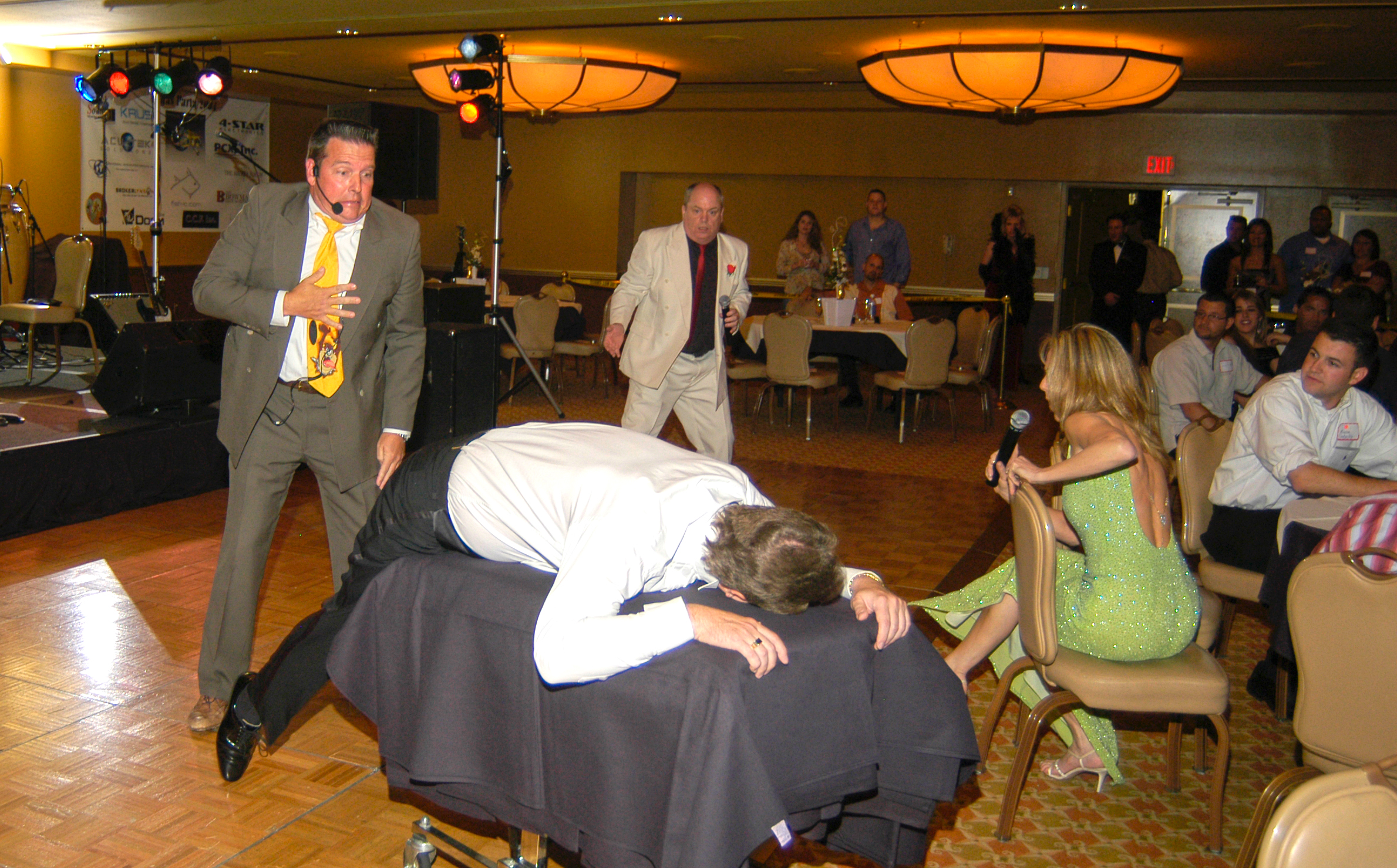 Murder Mystery Whodunnit Dial M
