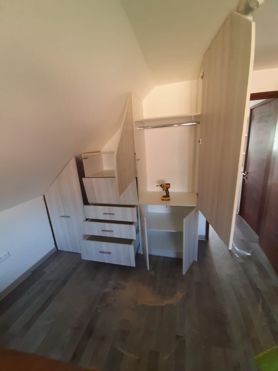 Miniatura: Closet Personalizado para Nicho triangular 