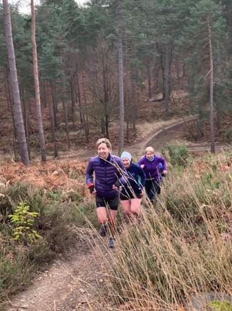 Monday morning trails💞Dragonflies 10k run club. Happy place🥰