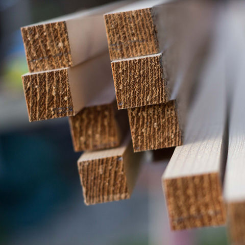 Stringerleisten aus Red Cedar für den Skin-on-Frame Kanubau