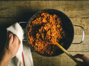 Guiso de lentejas con verduras de estación: receta fácil y nutritiva