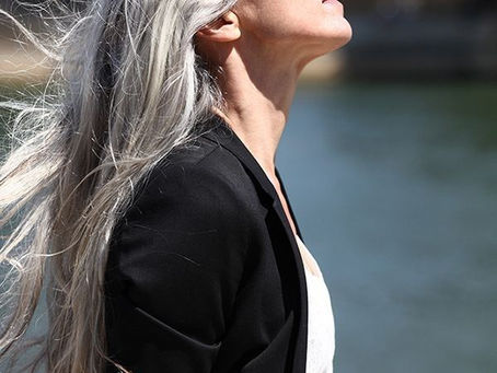 Discover the latest 2026 dietary strategies for North American seniors to combat systemic inflammation and reduce joint pain through gut-friendly, whole-food nutrition.