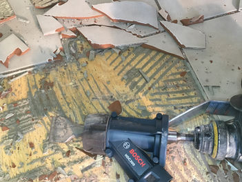 Tile Removal Feat. Bosch Dust Extraction Review