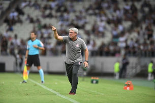 Odair elogia postura do Inter em empate e vê briga pelo título aberta