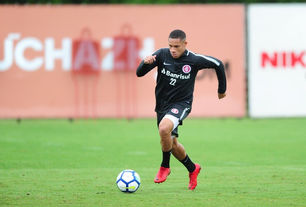 Emprestado pelo Fluminense, Wellington Silva desfalca o Inter contra o clube carioca