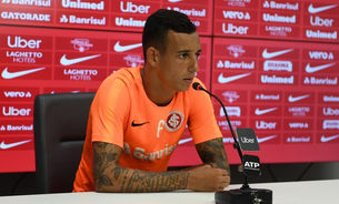 Iago leva lições de 2018 para evoluir e despista sobre interesse do Sevilla: "Chegou nada"