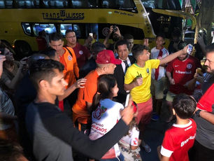 Inter desembarca em Belém com tietagem da torcida antes de jogo com o Paysandu