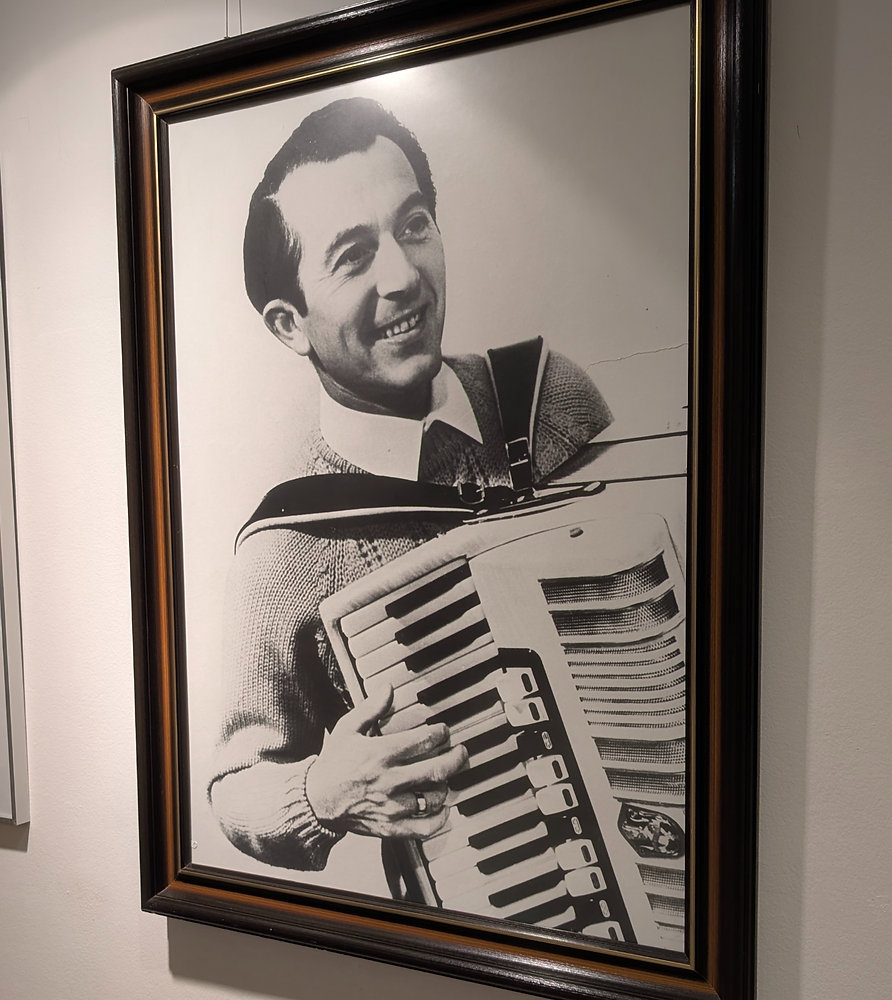 Ausstellungseröffnung in der städtischen Galerie: „Herbert Roth – zum ...