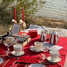 exclusive valentines setup in Dubai. Romantic escape Dubai. Picnic Times