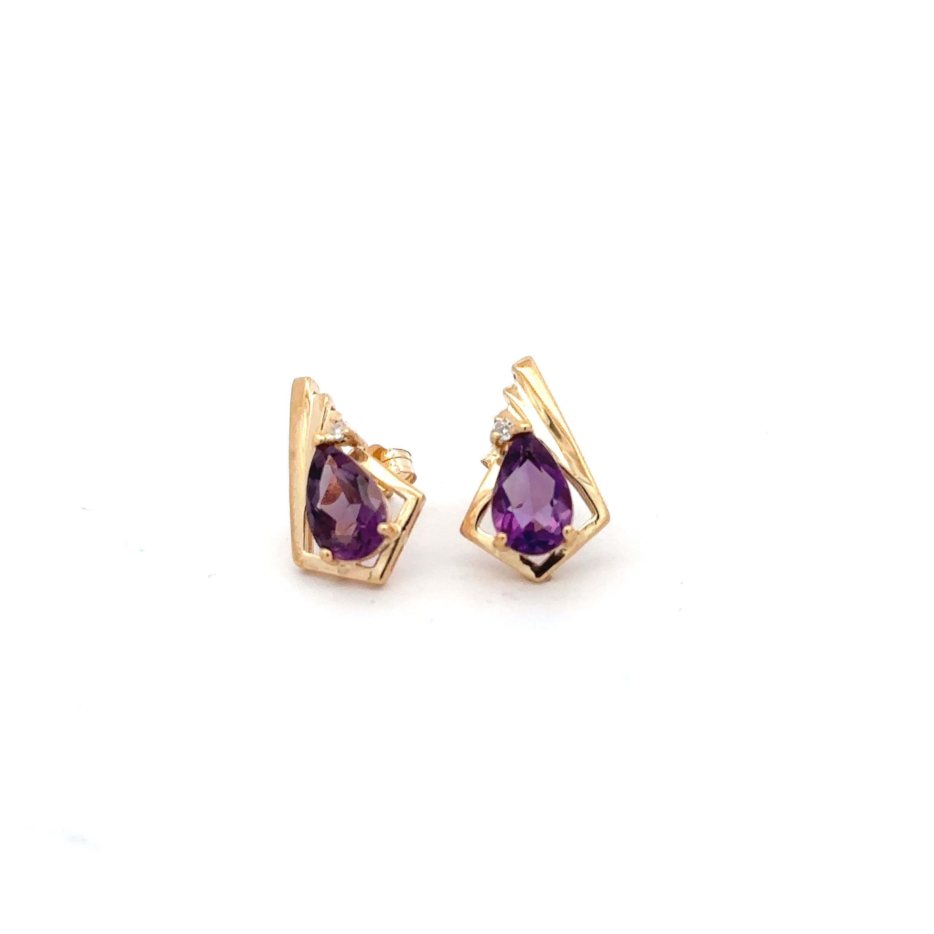 14KT Yellow Gold Natural Amethyst Stud Earrings