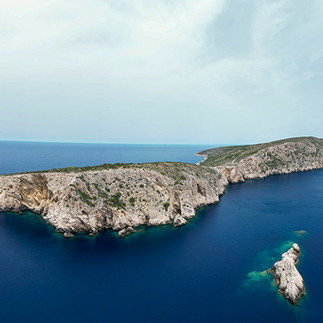 Island of Biševo is in the picture