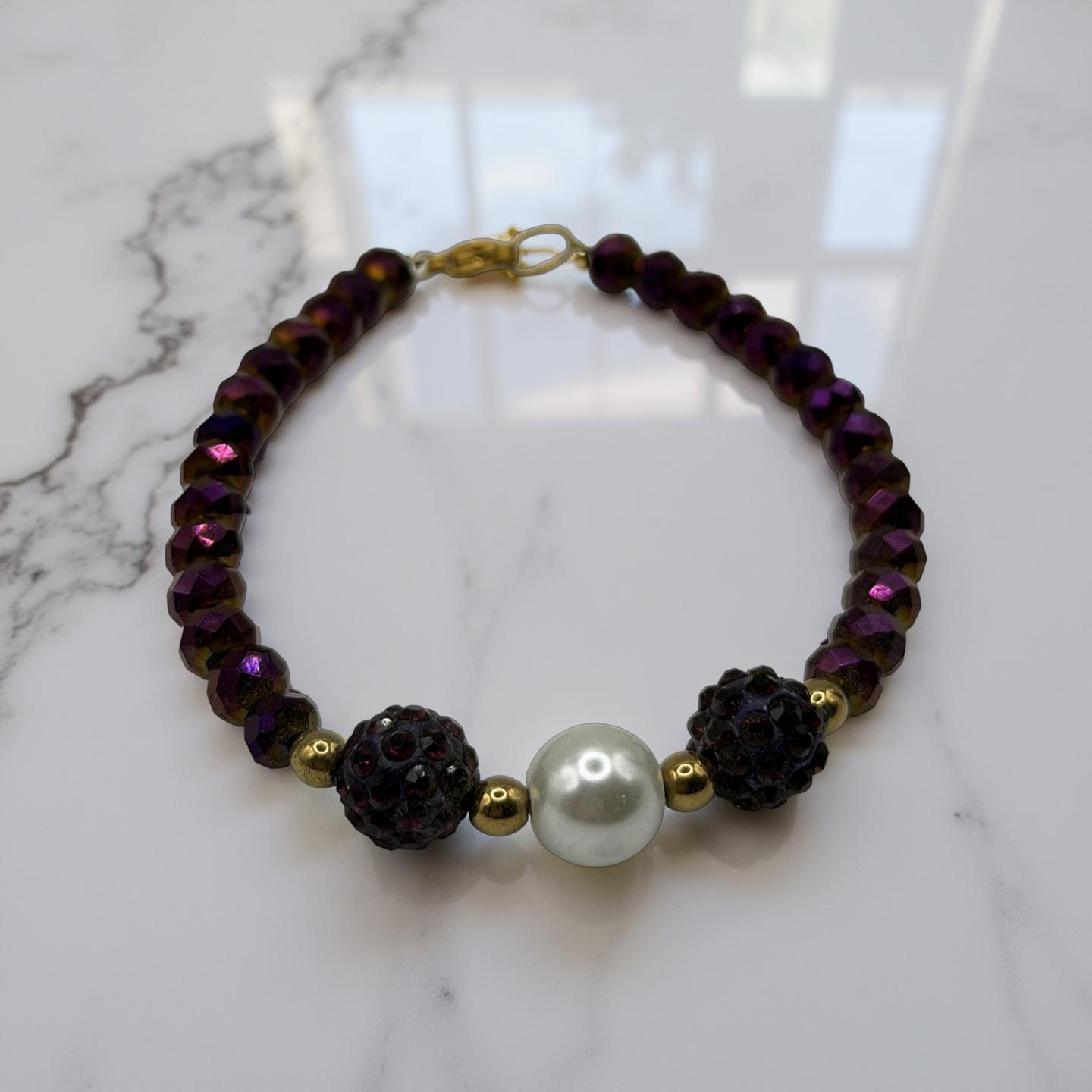 Βραχιόλι από μοβ ιριδίζον κρύσταλλα και μπάλες με στρας