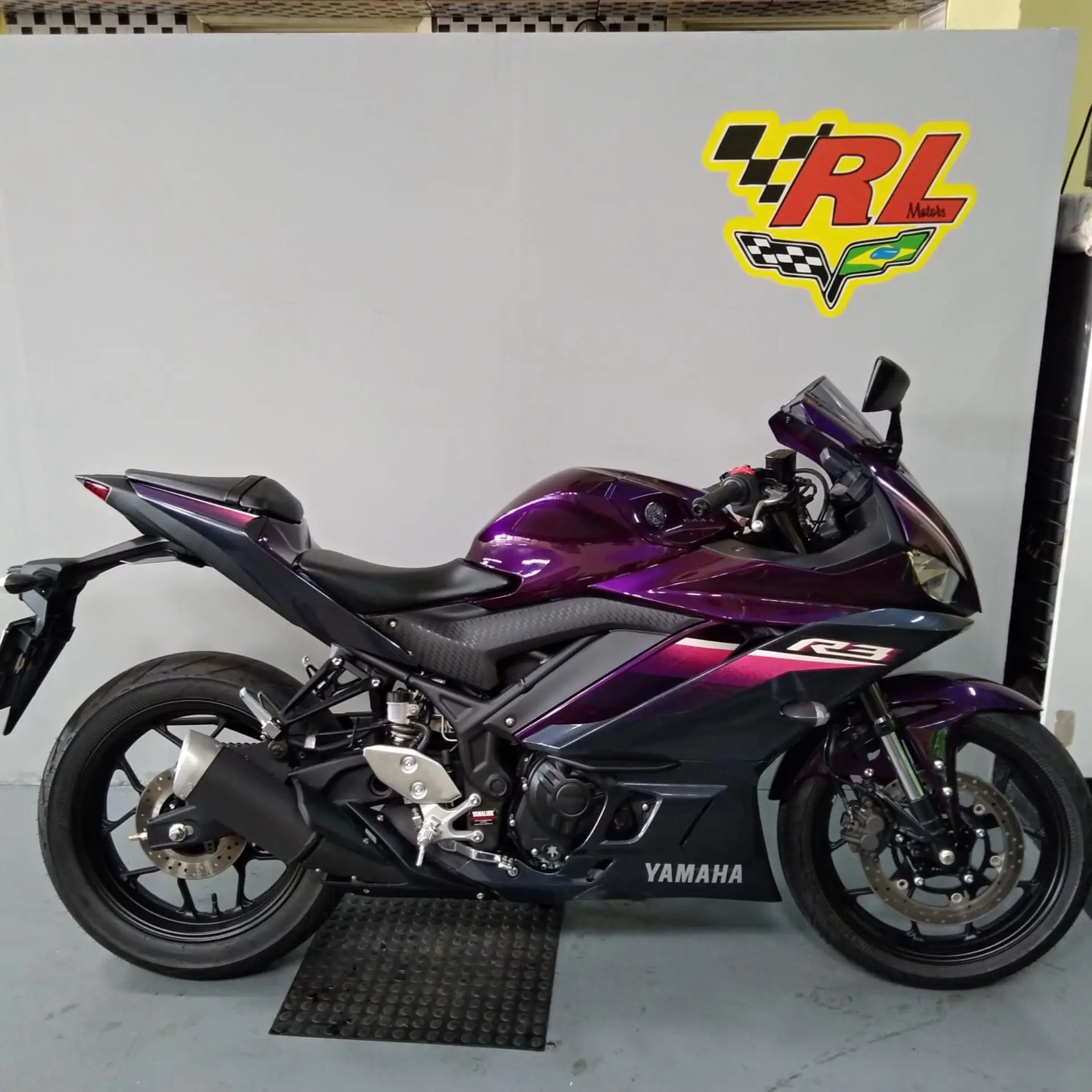 YAMAHA YZF R3 ABS - 2024