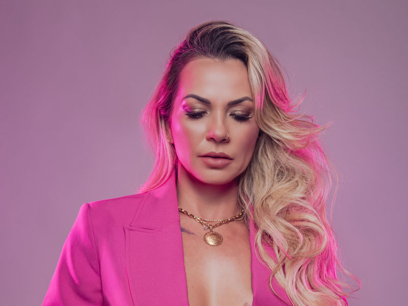 Fitness Model Gisely Garcia’s Inspiring Bodybuilding Transformation: Overcoming Cancer, Asthma, and Starting Over
