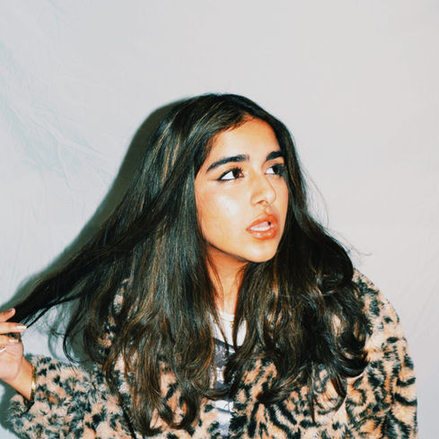 Sofia Gillani Talks “Wake Up,” Avant-Garde Pop & Debut Album Reconceptualize | DiaaniTV.com Interview