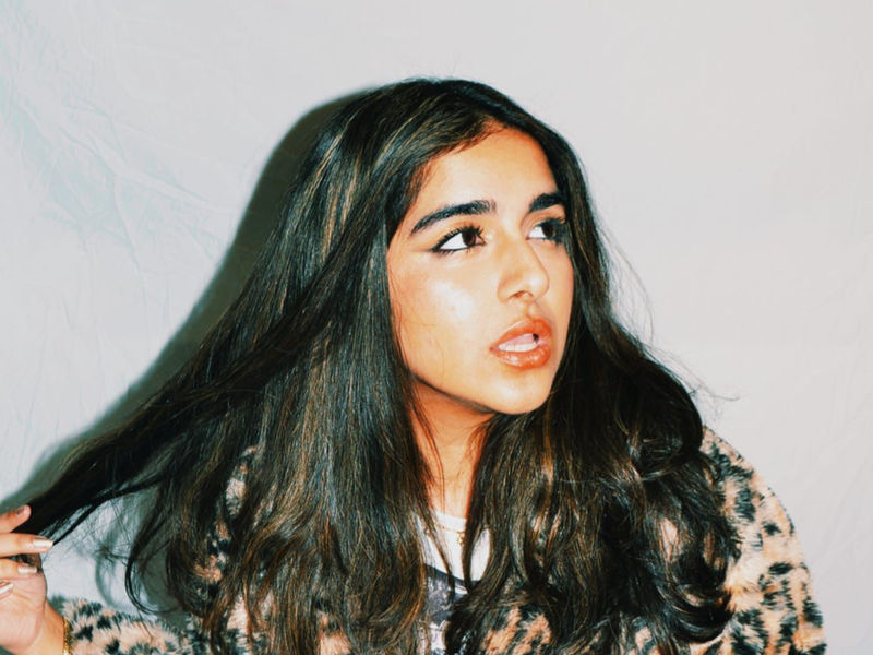 Sofia Gillani Talks “Wake Up,” Avant-Garde Pop & Debut Album Reconceptualize | DiaaniTV.com Interview