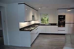 Handle-less black and white modern style kitchen gloss finish