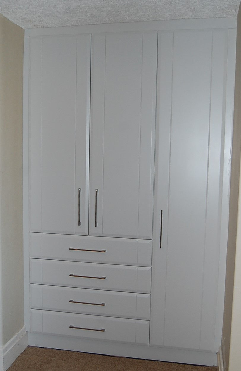 painted alcove wardrobe