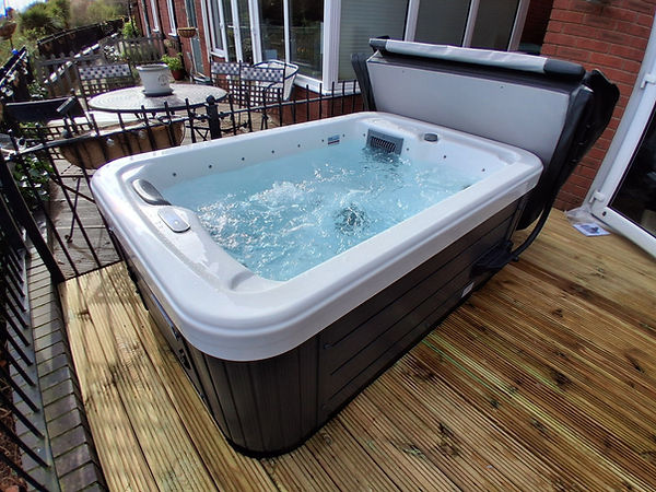 Sunbeach installed pershore.jpg