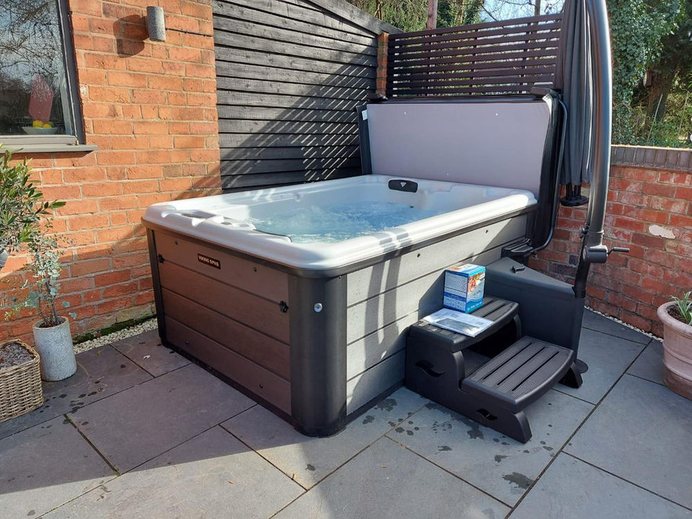 A Viking Spas Hot Tub Completed In Hartlebury!