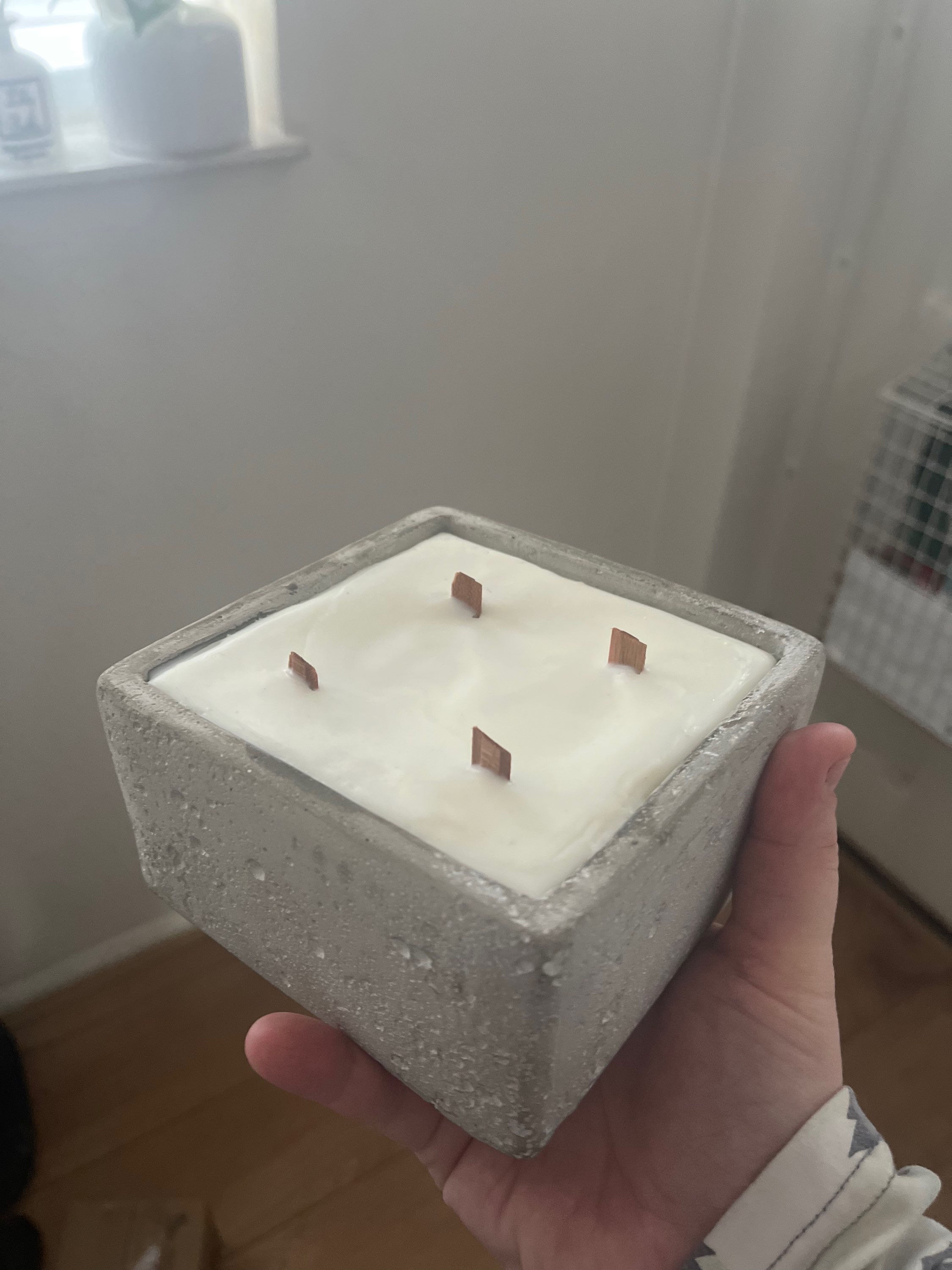 Small Square Concrete Candle 