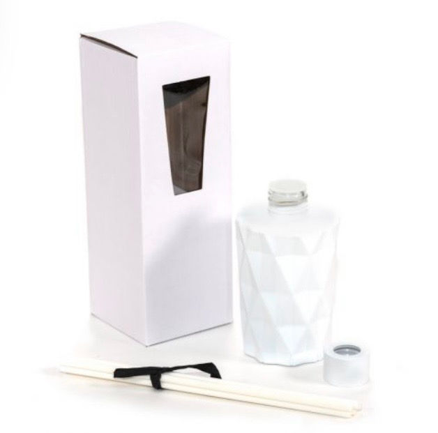 Thumbnail: Diamond Diffusers Essential Oils