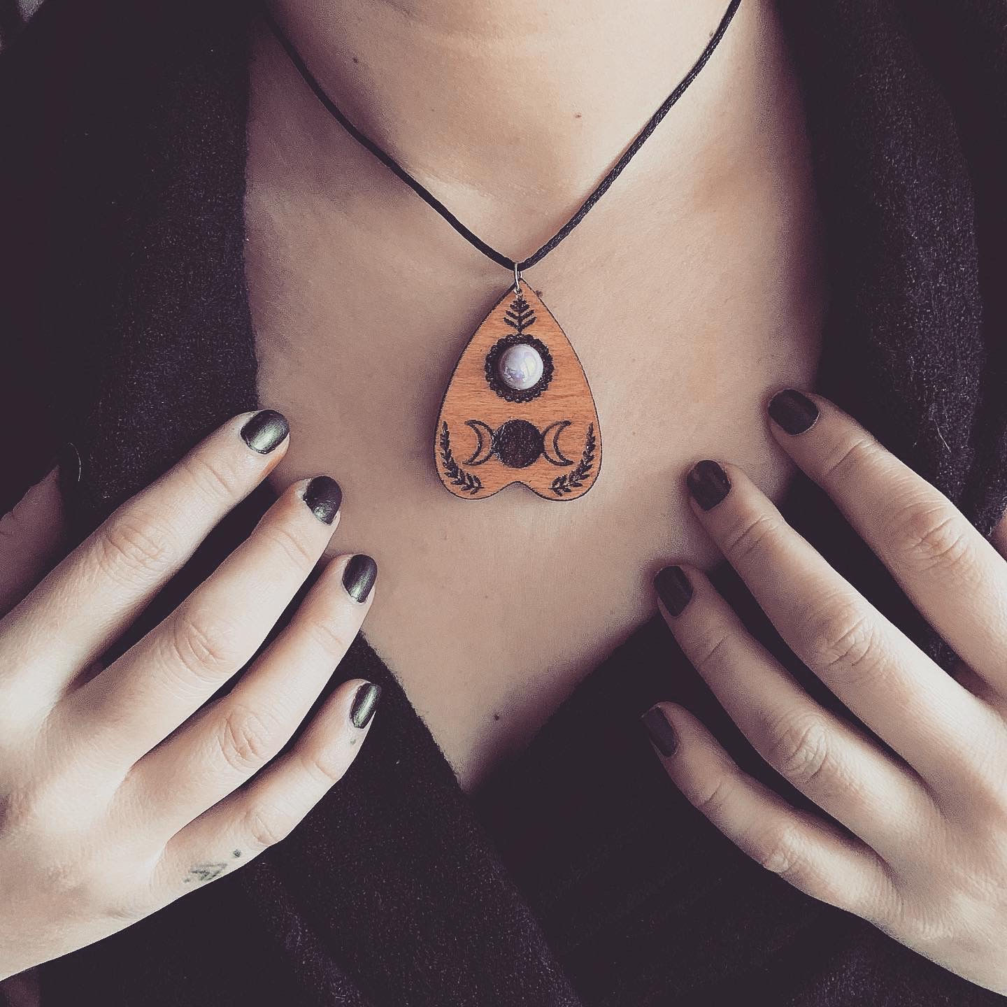 Collier goutte ouija