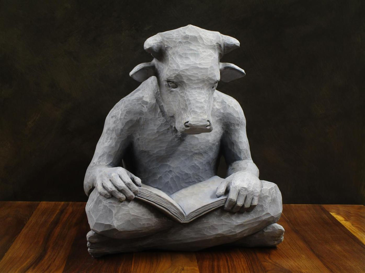 A READING MINOTAUR - MINIMAL COLLECTION 0000117899