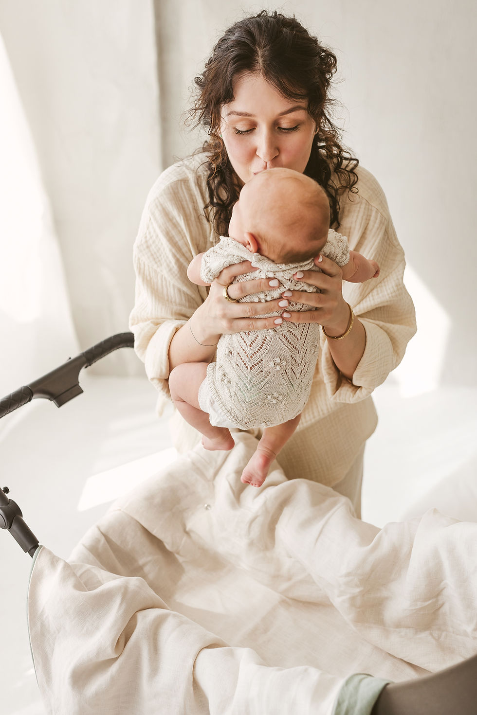 Thumbnail: Linen swaddle wrap Shadow Gray/Thunder Gray