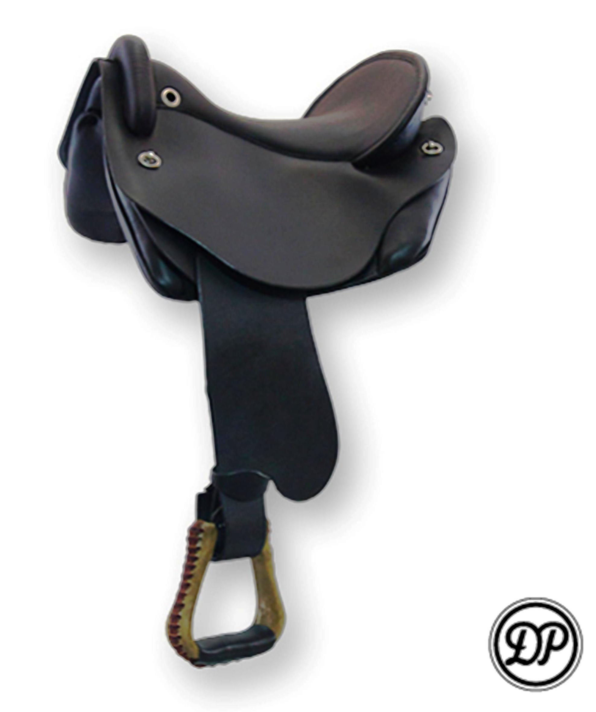 Quantum Fender / Dressage Saddle