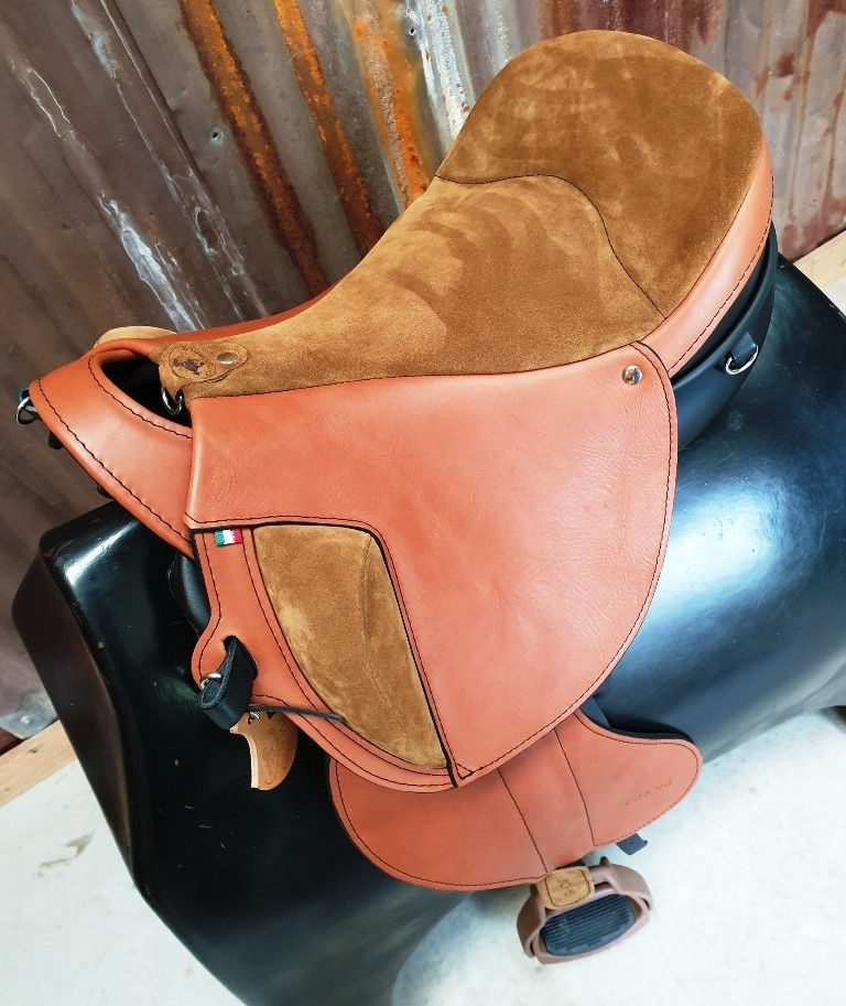 Thumbnail: Ghost Quilty Saddle