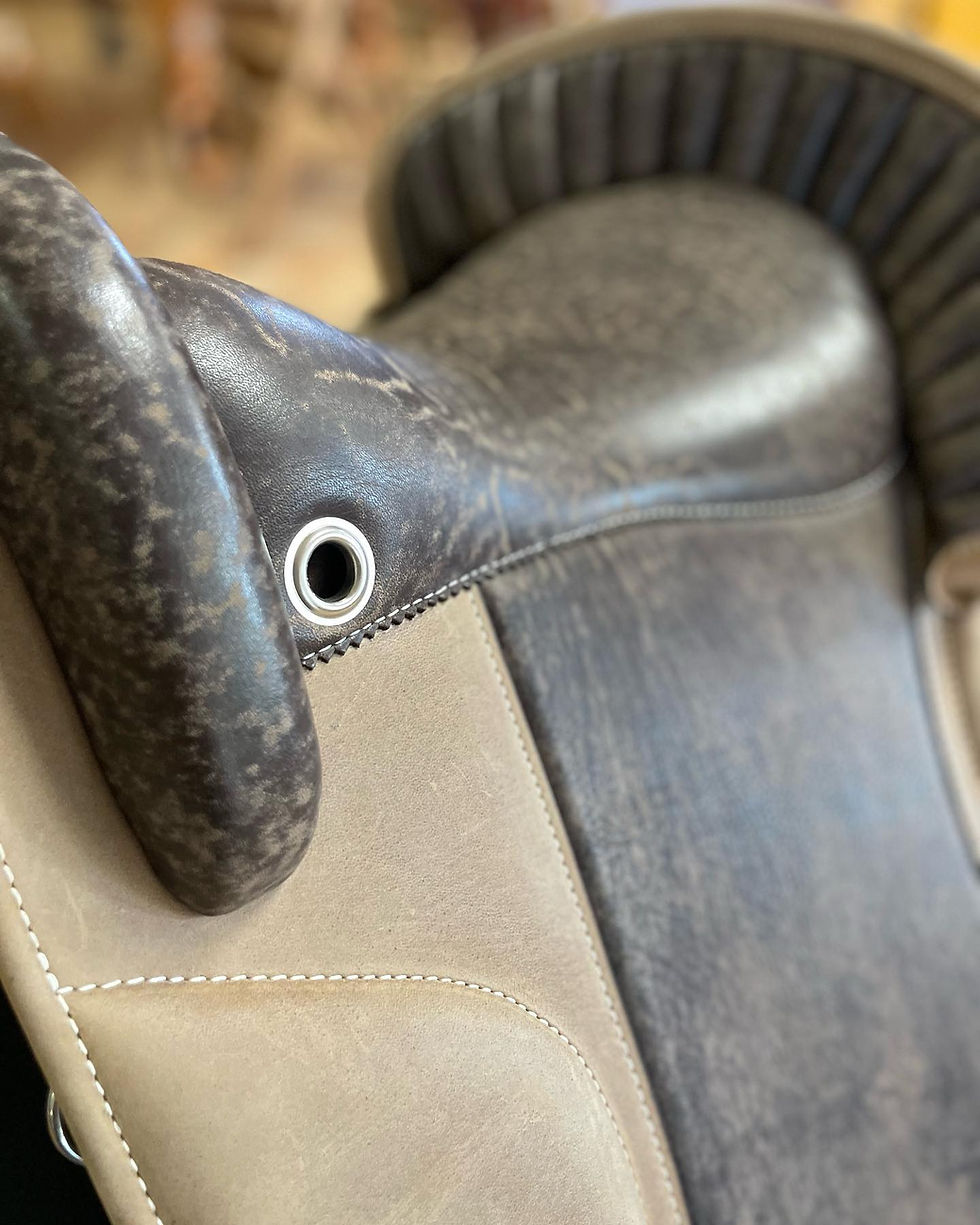 Thumbnail: Ibero Verano Saddle