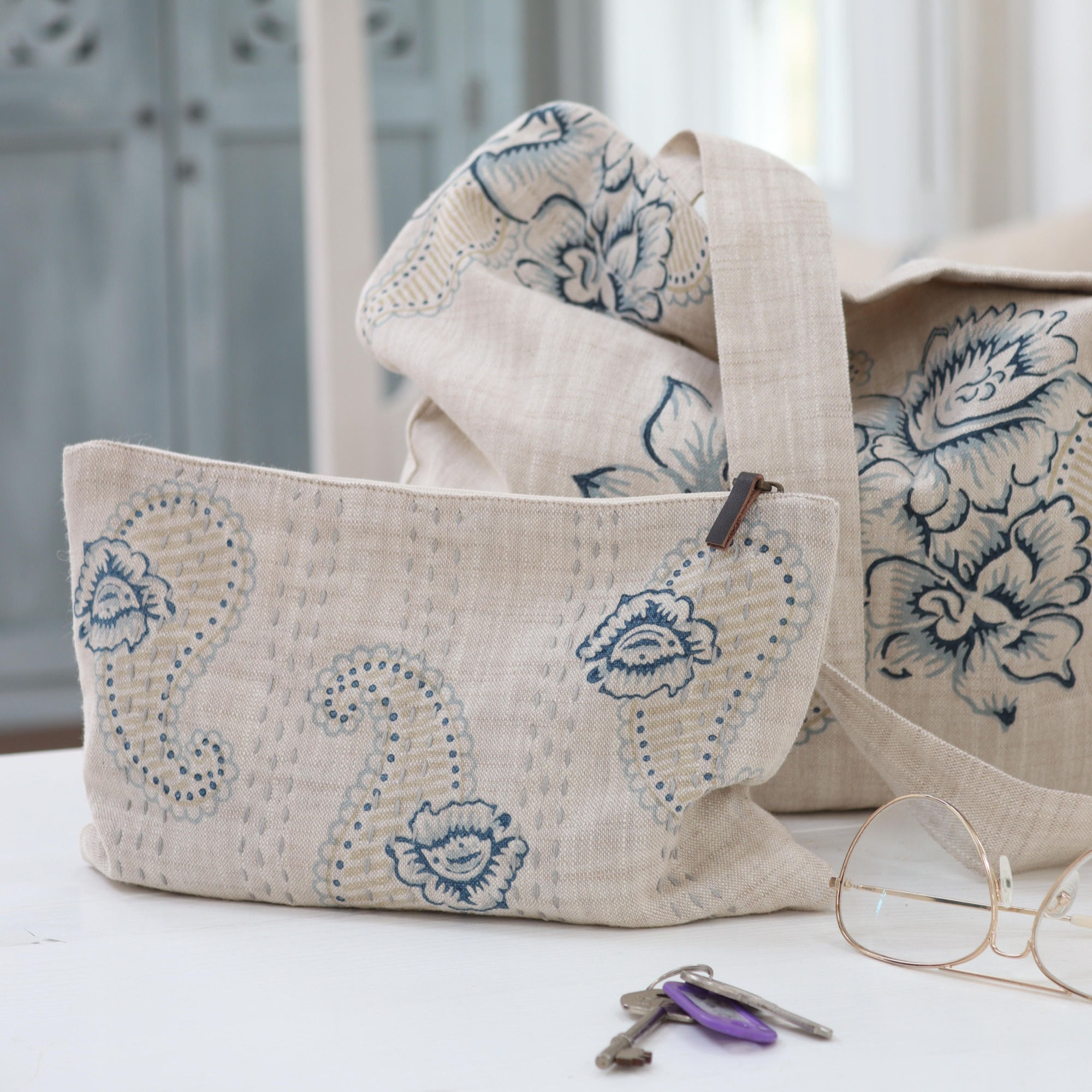 Scalloped Paisley Kantha Anything Bag in Natural Chambray