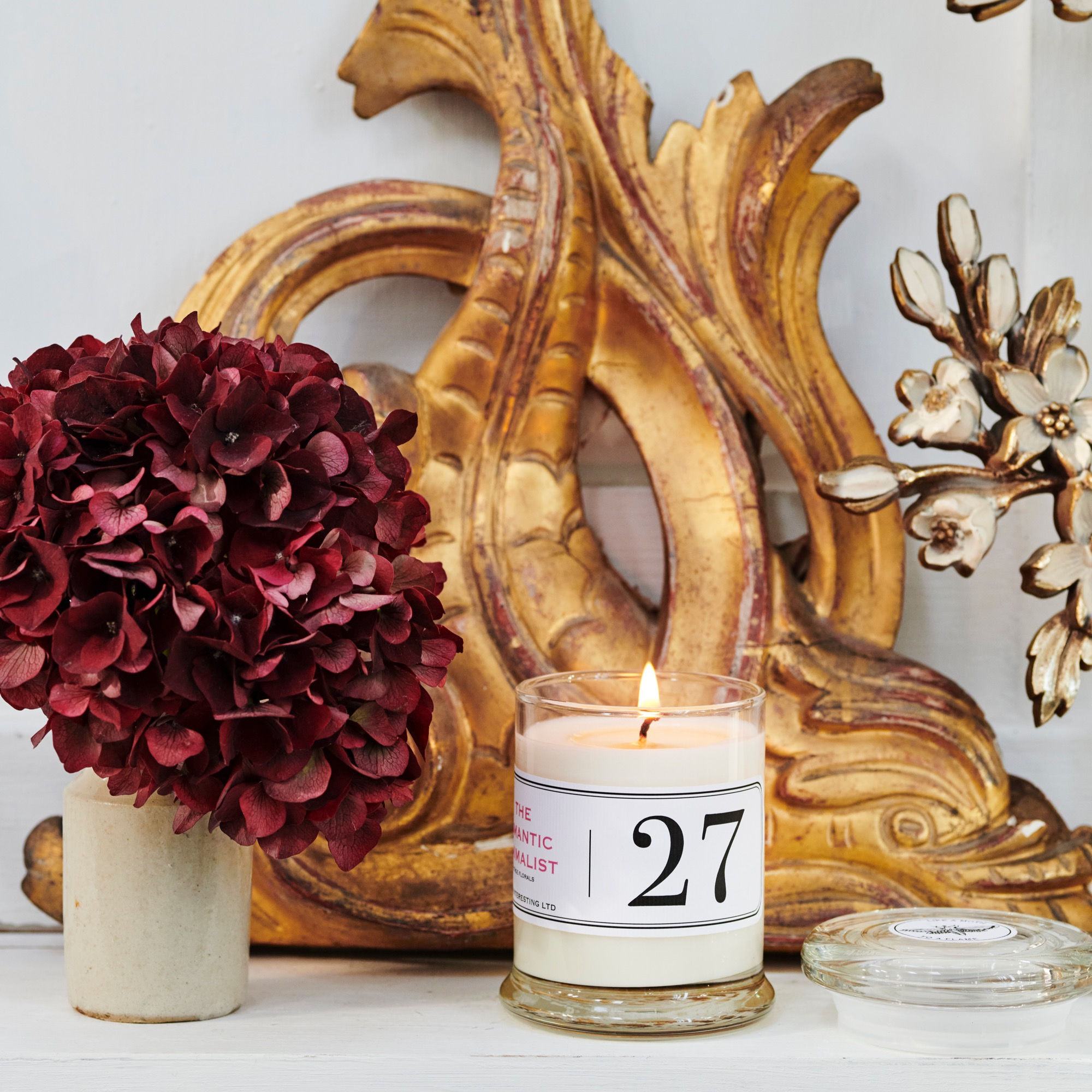 No. 27 The Romantic Minimalist- Vintage Florals Scented Candle