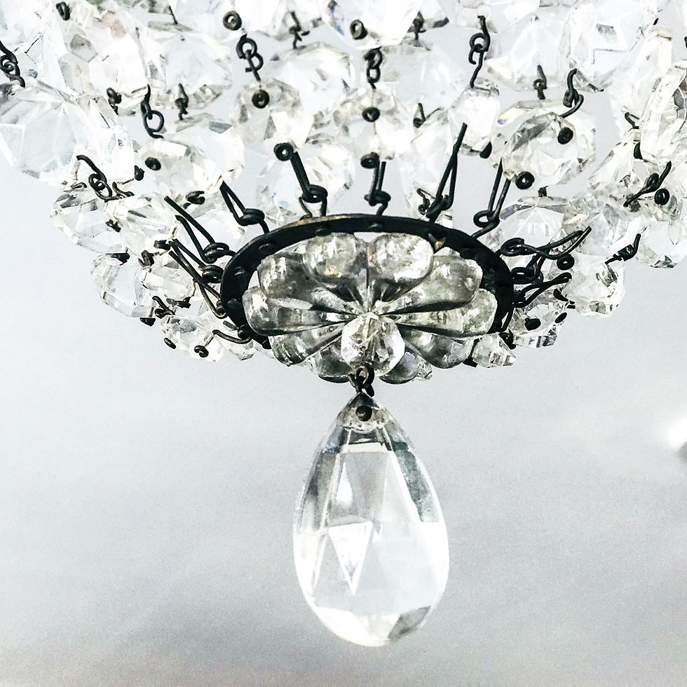 Thumbnail: Antique bag of beads chandelier