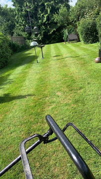 Life on the Hedge Gardeners in Borehamwood, Hertfordshire