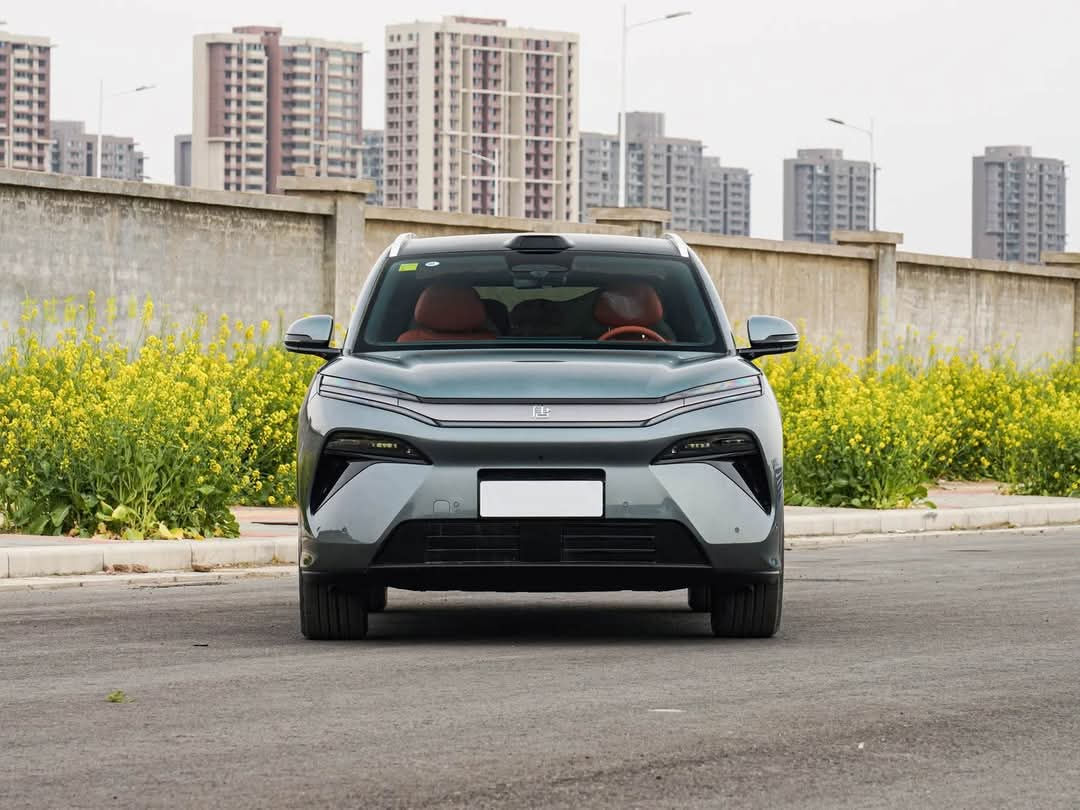 Флагманская модель BYD Tang L 2025 DM 215KM LiDAR