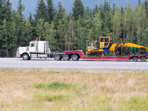 How to Find Heavy Equipment Transportation Near Me