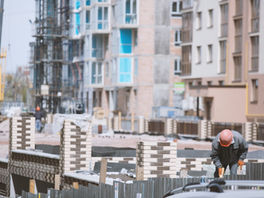 Why development takes time: from planning to a finished community