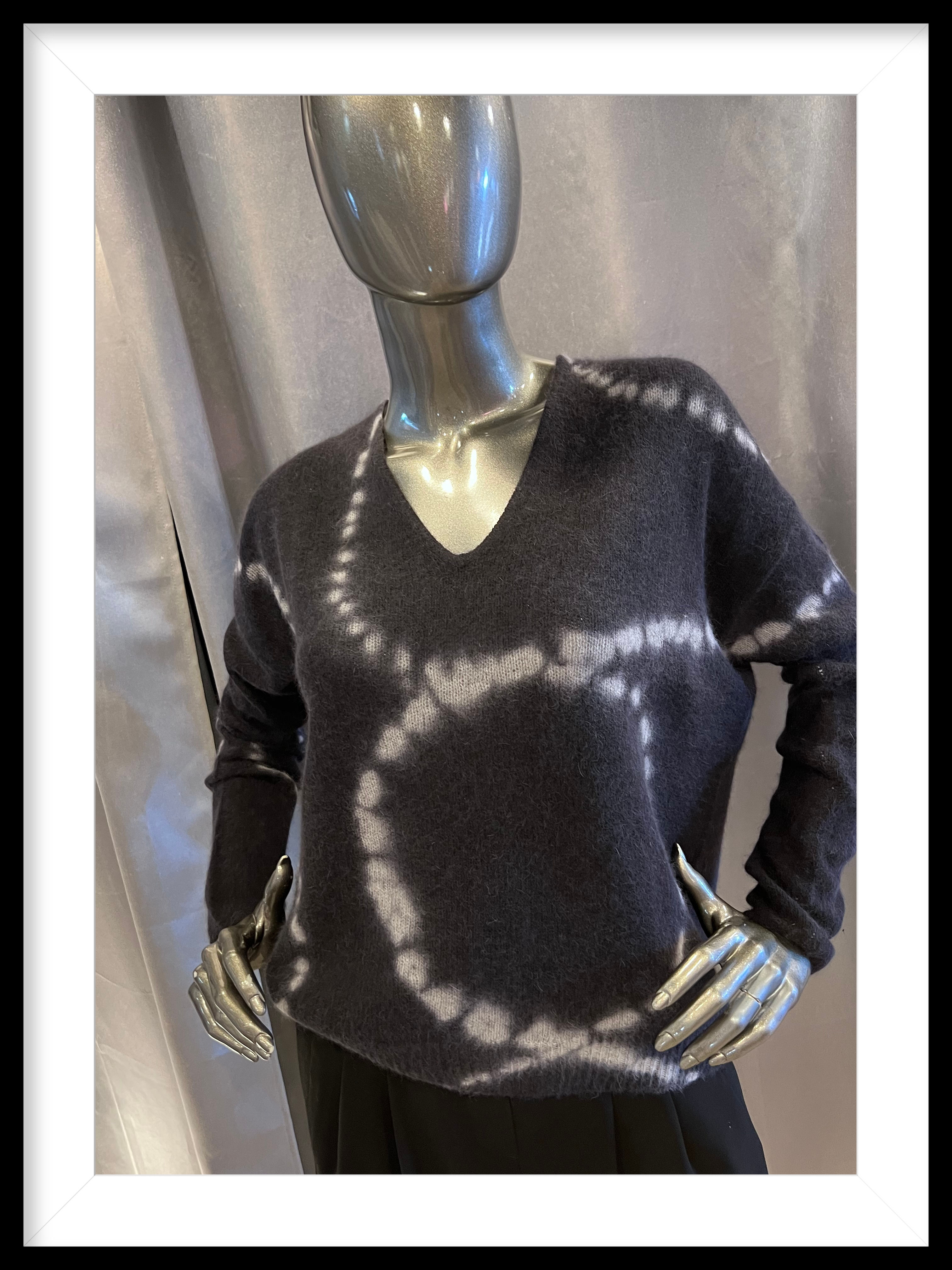 Pull TIEDYE noir UNIVERSEL