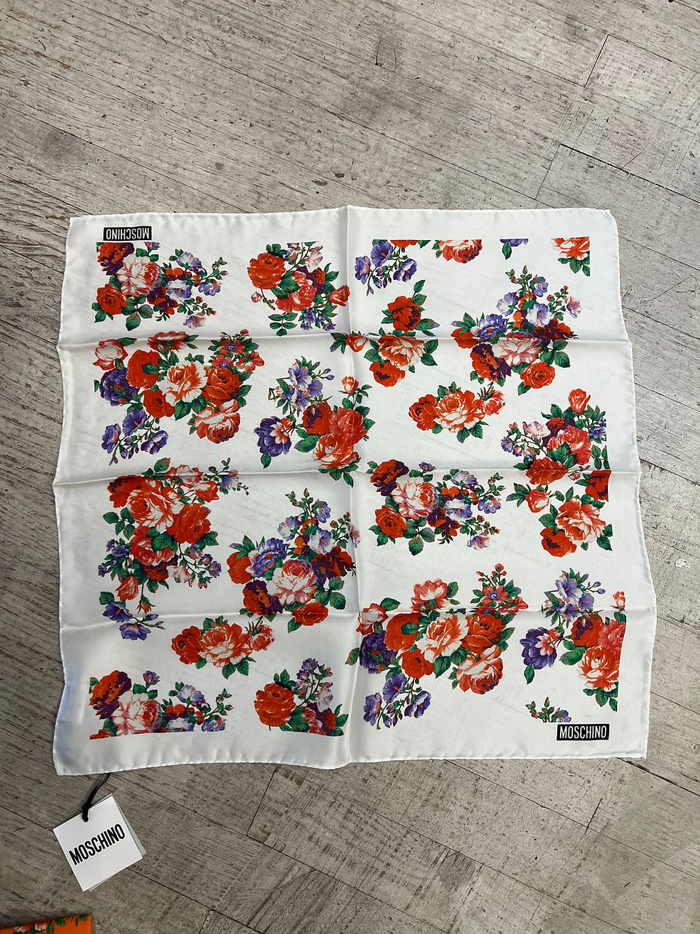 Miniature : Mini Foulard FLEURS MOSCHINO 