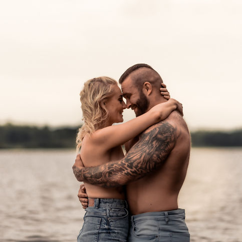 Parikuvia miljöössä Varjojarannalla Photography Tampere