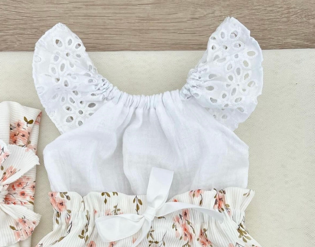 Blouse manches froufrous brodé 