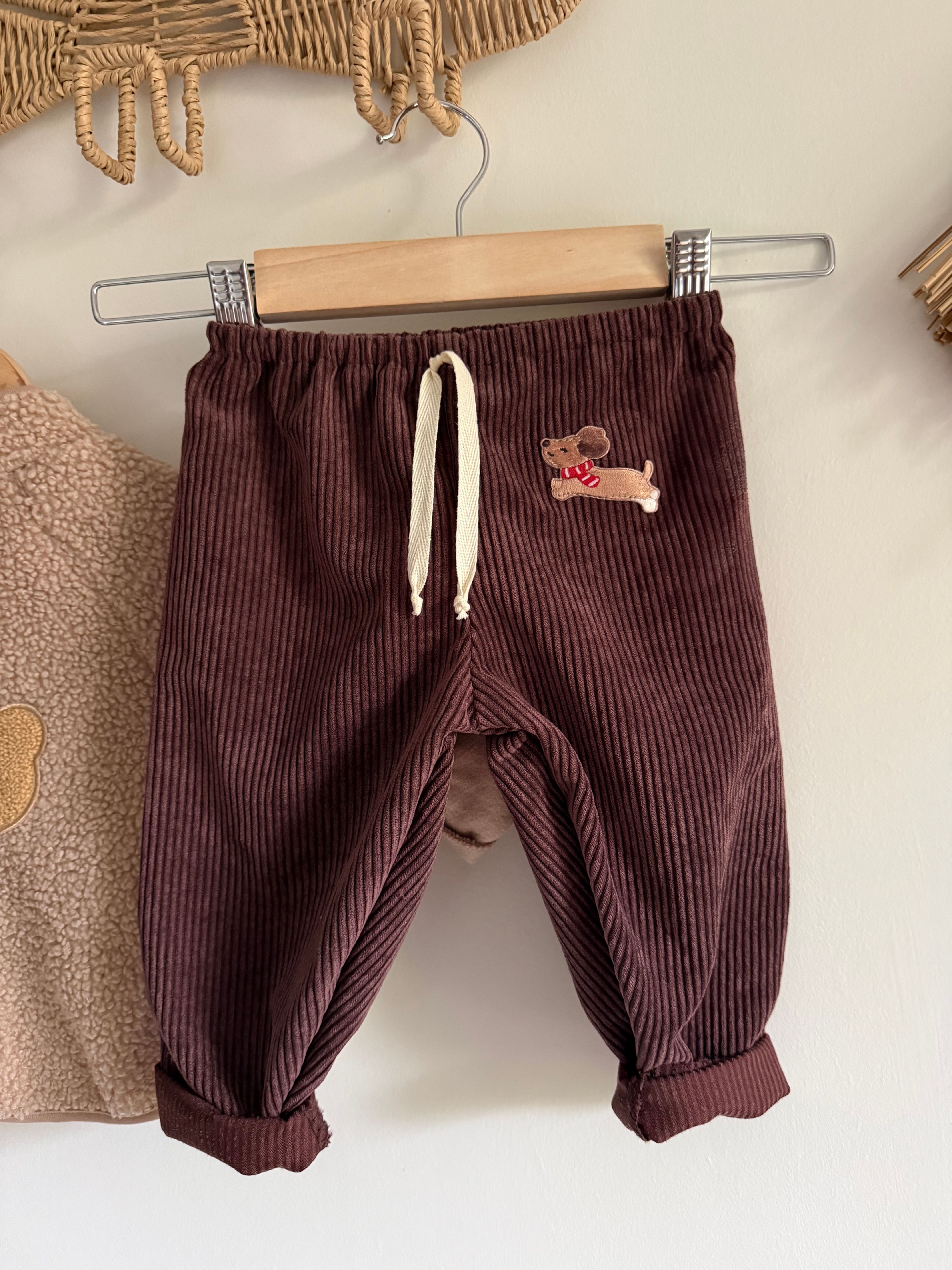 Pantalon velours écusson chien 