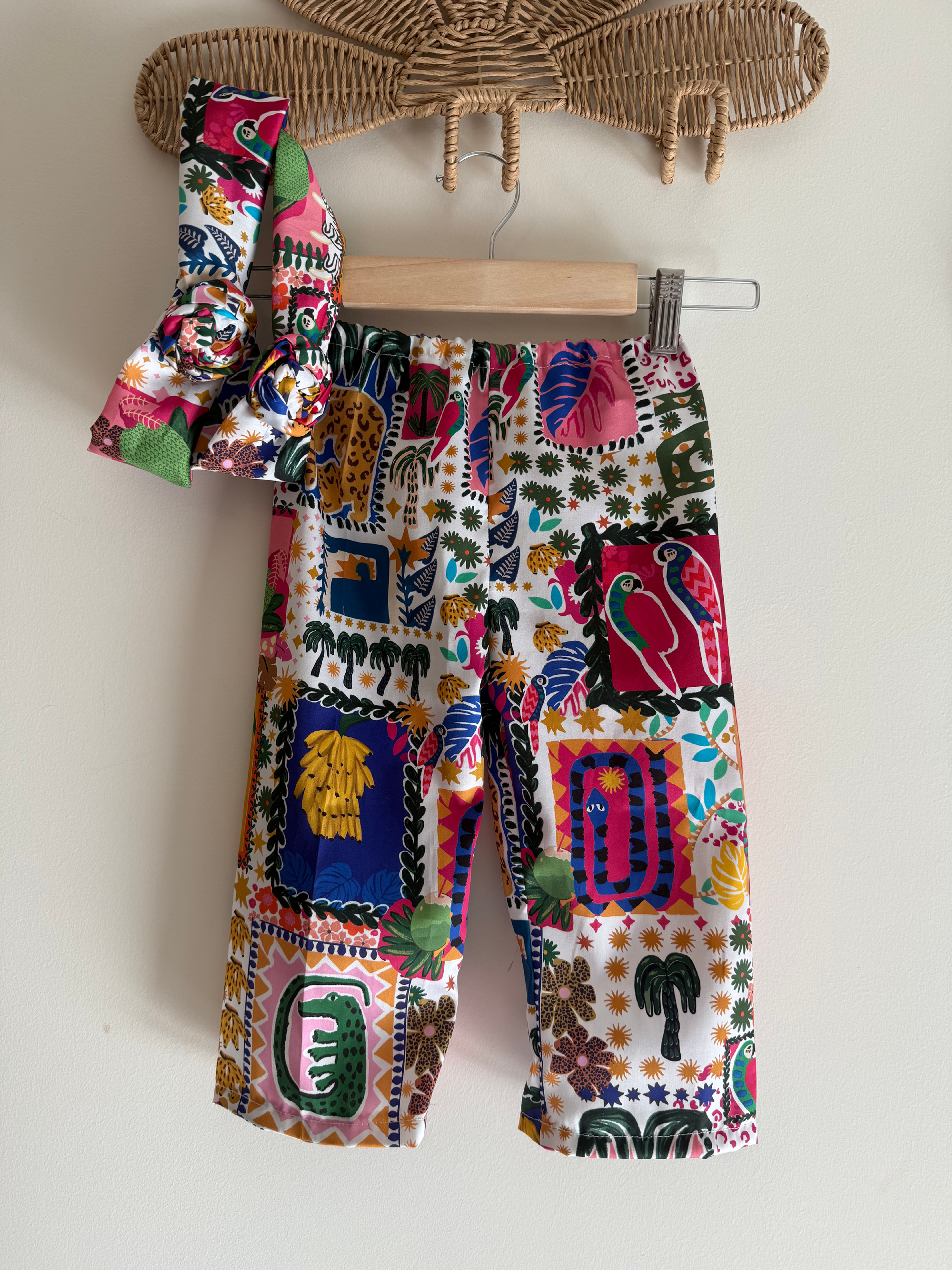 JUSQU’À ADULTE : Pantalon AFRICA
