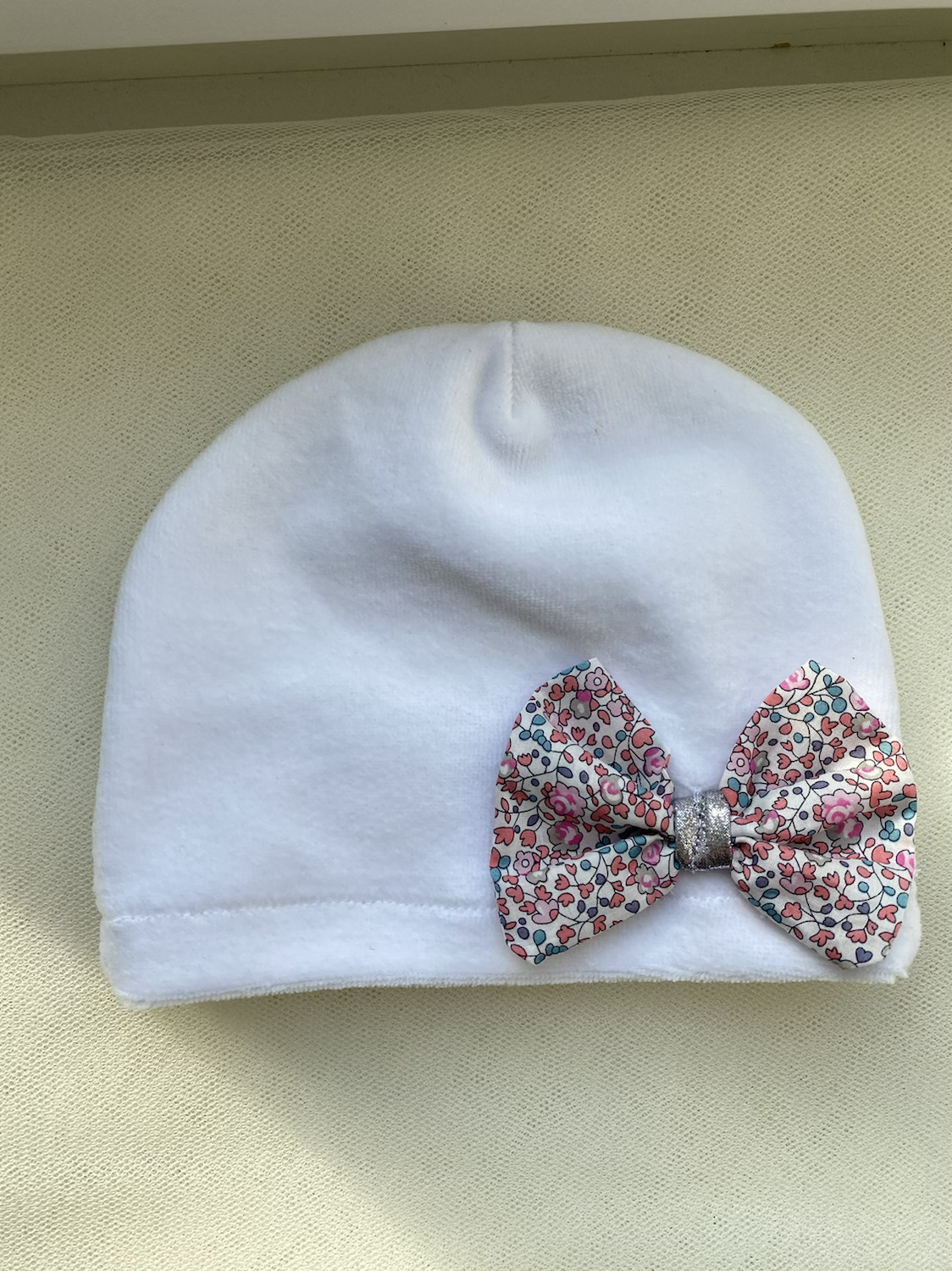 Bonnet naissance velours blanc 