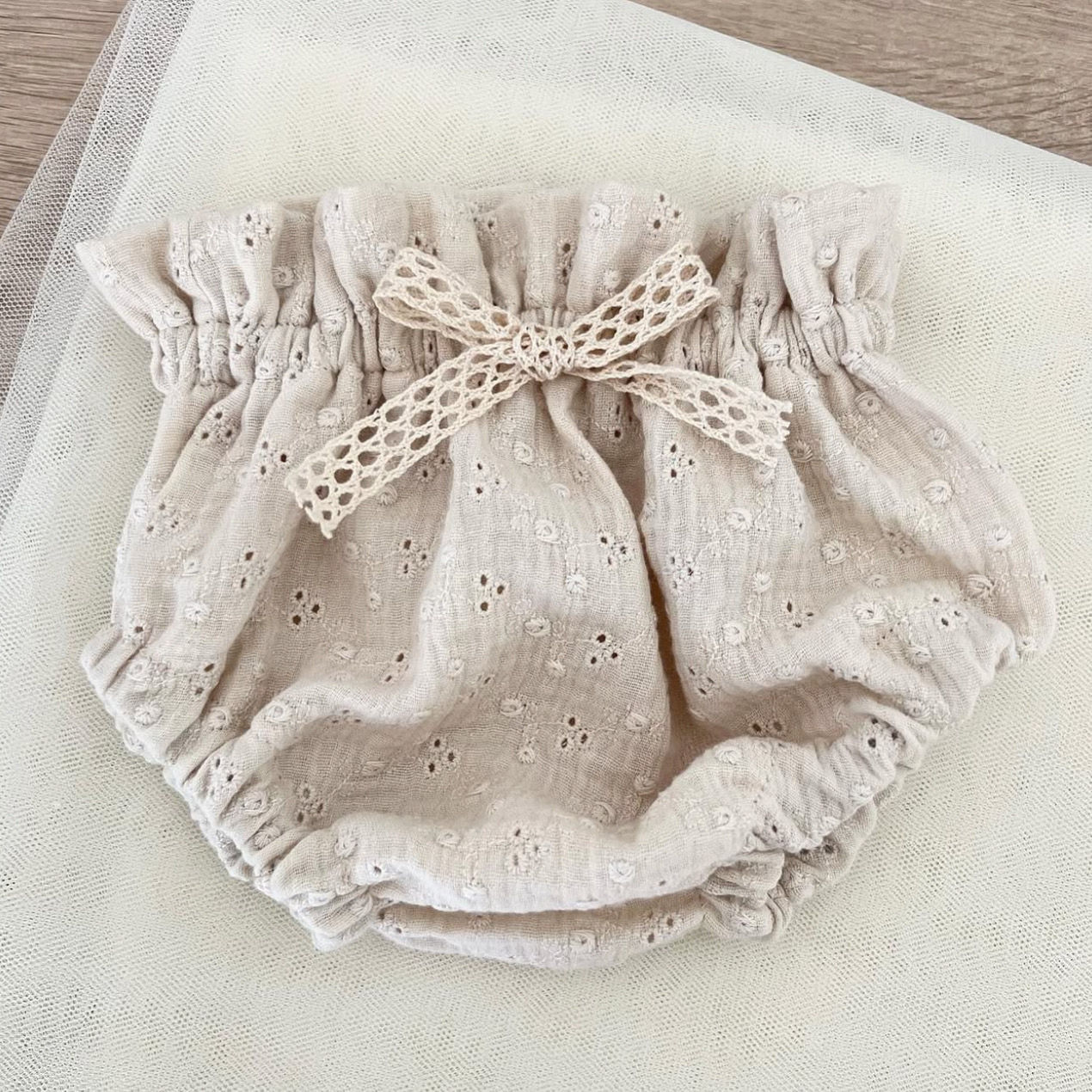 Bloomer ou jupe brodé écru 