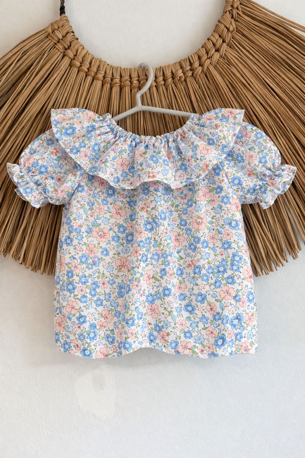 Blouse manches courtes fleuri 